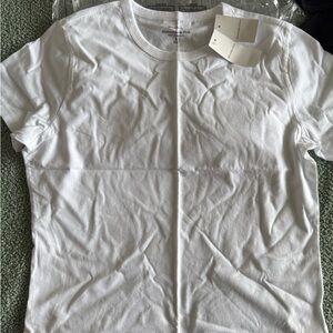 NWT Abercrombie & Fitch Skimming White T-Shirt